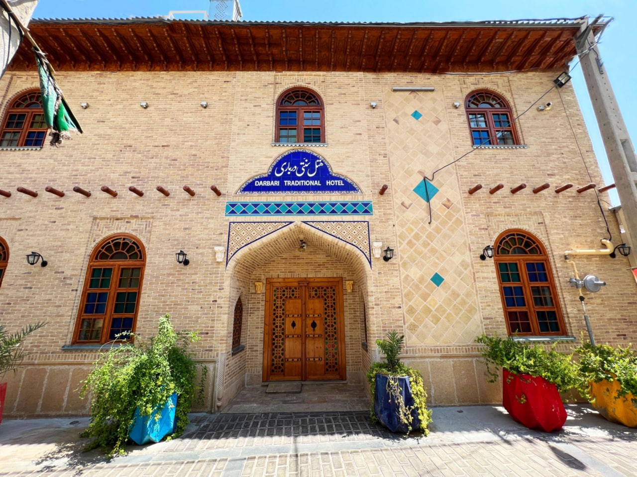 نمای ظاهری TraditionalHouse سنتی درباری 